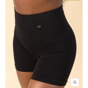 Essential Compressive Shorts